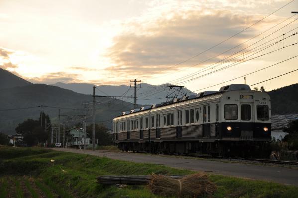 2012年10月9日 上田電鉄別所線 八木沢~舞田 7200系7253F