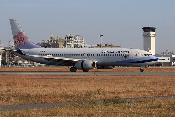 CI B737-809 B-18617 RJOM 141121 03