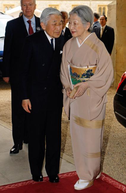 Emperor-Akihito--a.jpg