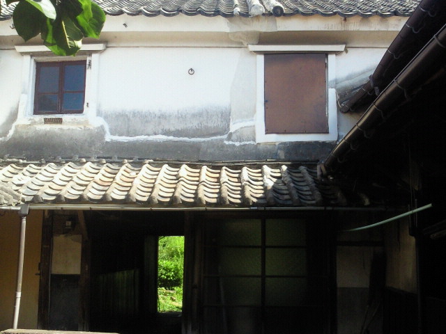 2012080409210001.jpg