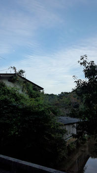 今日の空
