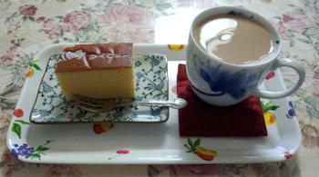 母にお茶
