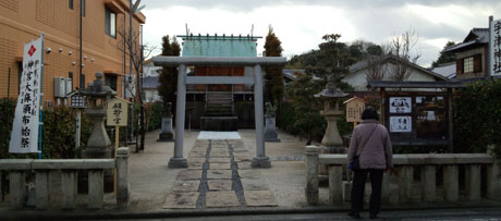 宇津神社2