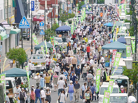 トラック市