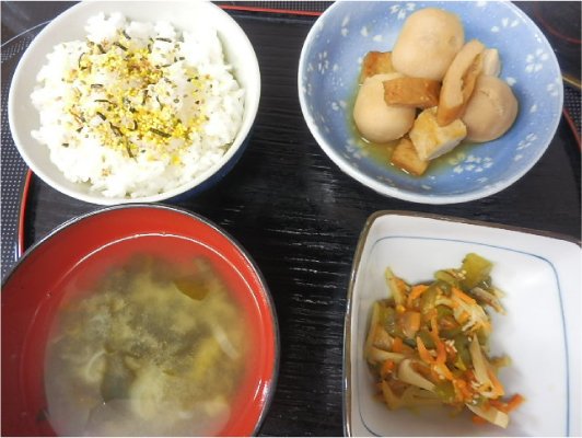 朝食