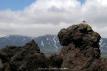 ウミネコと利尻山(仏法志海岸)