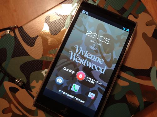 docomo SH-01E Vivienne Westwood 2