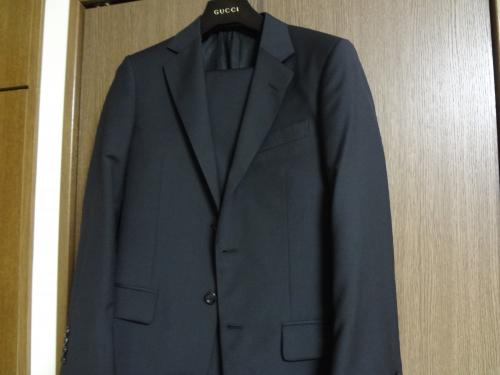 GUCCI 2Bスーツ