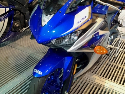 R3 (2)