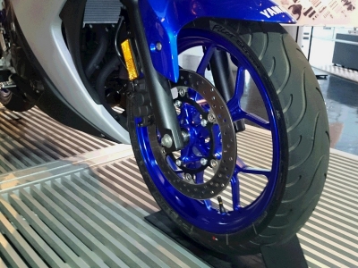 R3 (3)