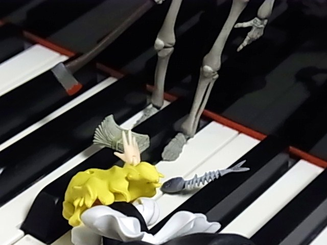 鍵盤上のマリサ 006