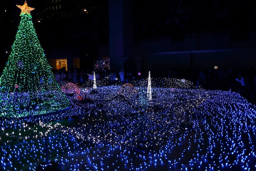 新橋夜景01プレシジョン広場02