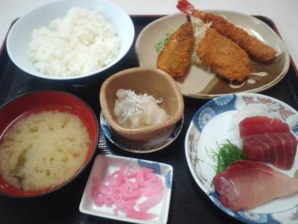 120623_港の昼定食