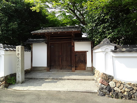 もん