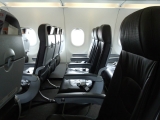 201410熊本空港ジェットスターA320型機27F席