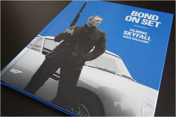 007／スカイフォール」版 「BOND ON SET Filming SKYFALL」 - 湾曲映画