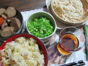 子供が喜ぶご飯作り 簡単おつまみ レシピも紹介 晩ご飯の献立な に そうめん チャーハン 里芋