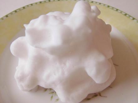 しわ、たるみをなくして 素肌にハリ、うるおいと弾力を!