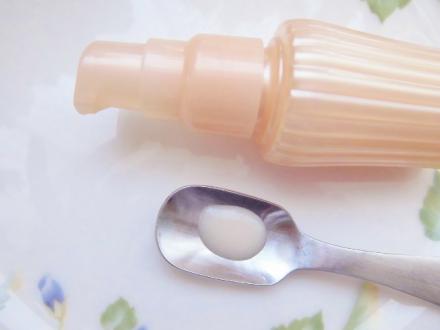 ゆらぎ肌、ニキビ、美白、はり、弾力に 「アユーラ化粧品」!