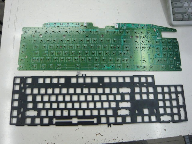 G710+_Custom_02.jpg