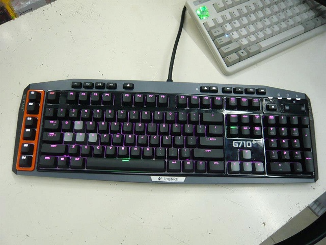 G710+_Custom_07.jpg