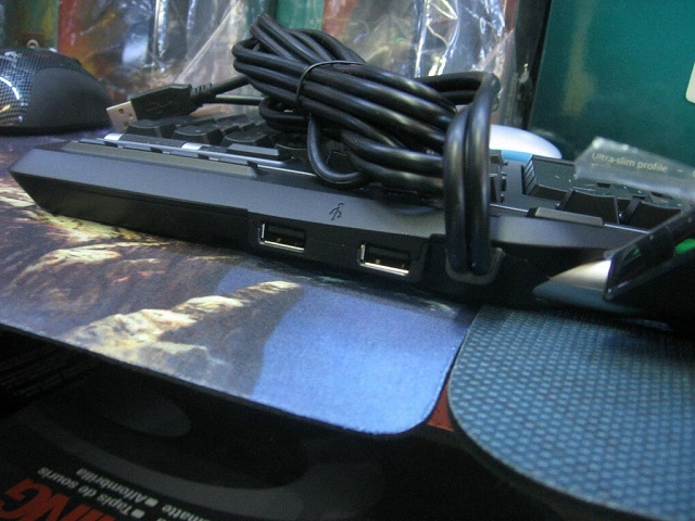 Logitech_G19_08.jpg