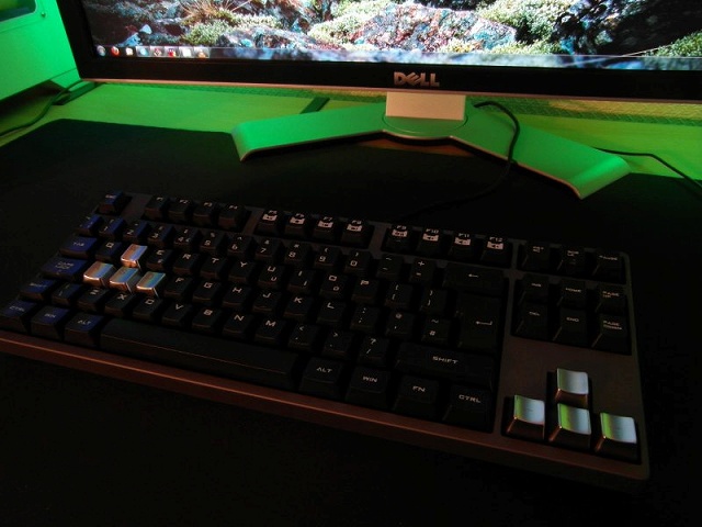 Mechanical_Keyboard6_85.jpg