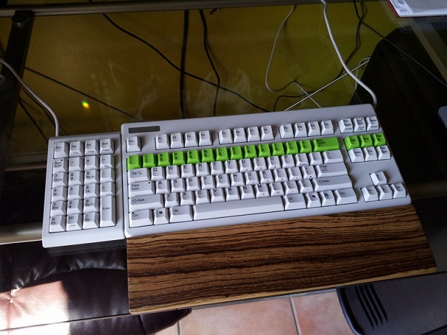 Mechanical_Keyboard7_64.jpg
