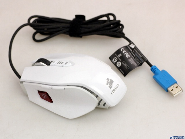 Vengeance_M65_01.jpg