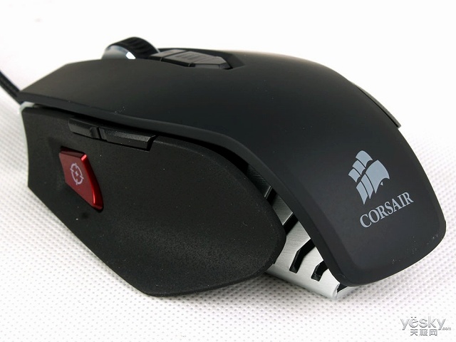 Vengeance_M65_02.jpg